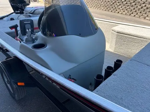  Bass tracker Pro 165-14