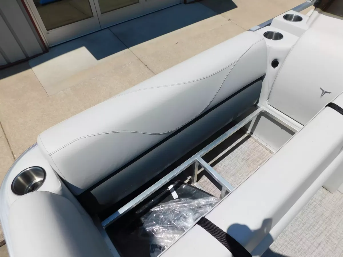 dummy-boat-img