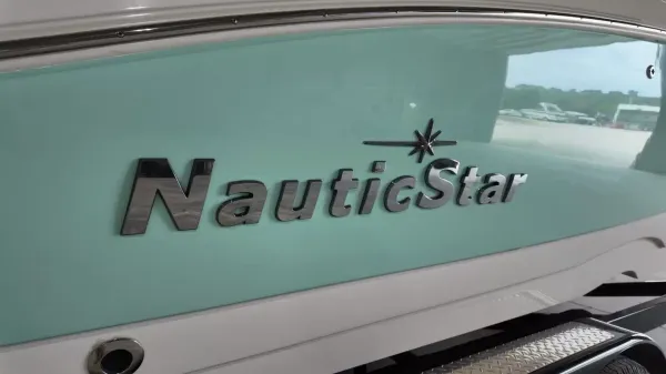 2023 Nauticstar 243DC-2