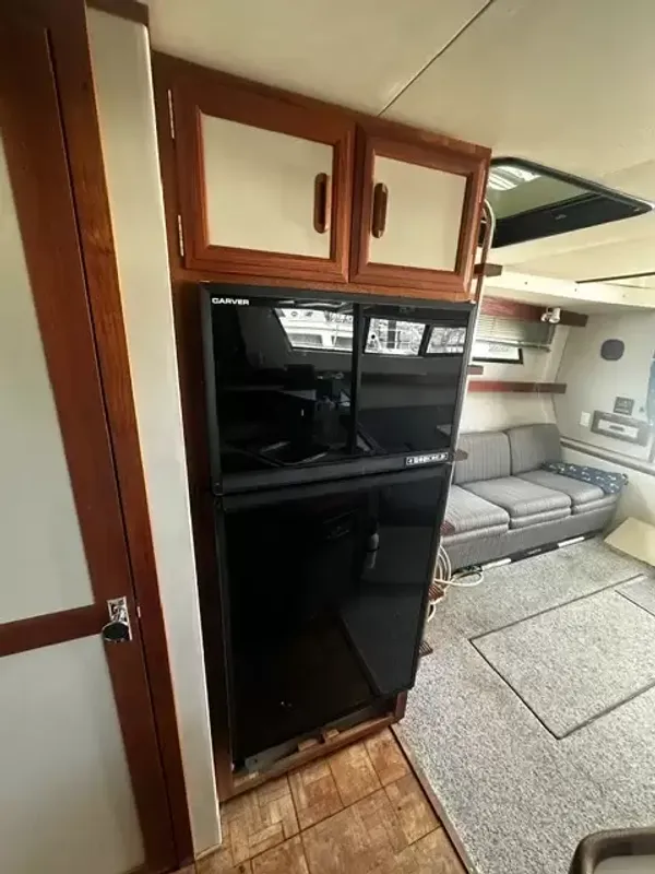 Carver Mariner 32 1990-8