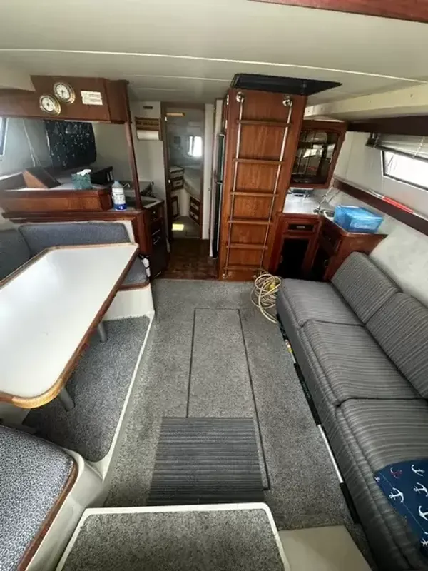 Carver Mariner 32 1990-14