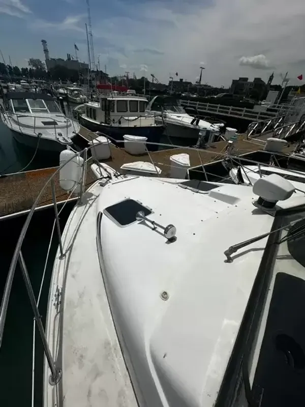 Carver Mariner 32 1990-30