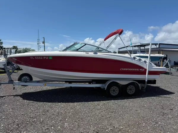2014 Chaparral 226 SSI