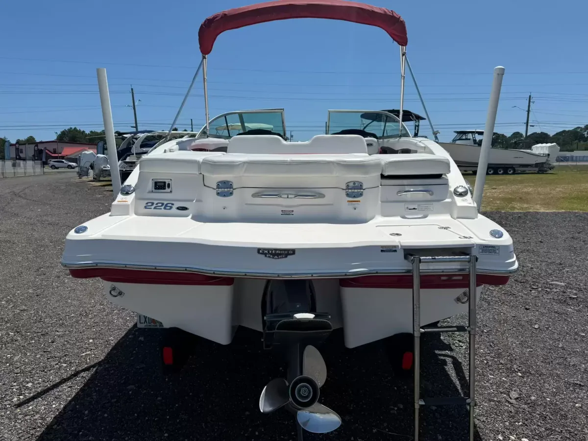 2014 Chaparral 226 SSI