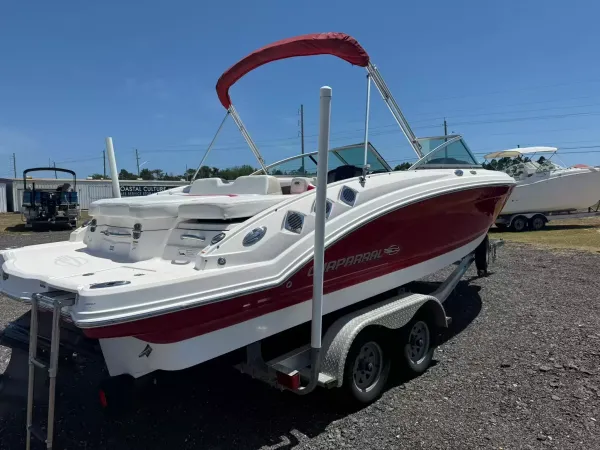 2014 Chaparral 226 SSI