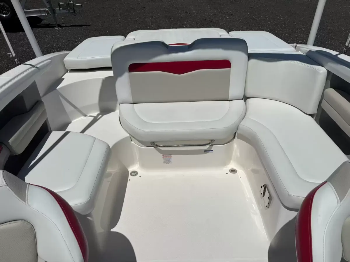 2014 Chaparral 226 SSI