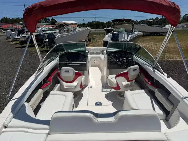 2014 Chaparral 226 SSI