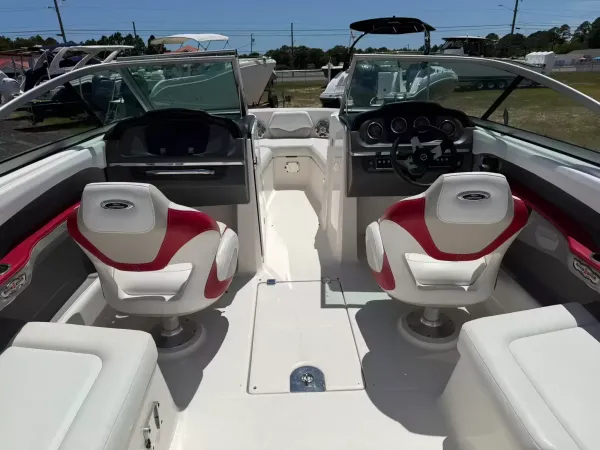 2014 Chaparral 226 SSI