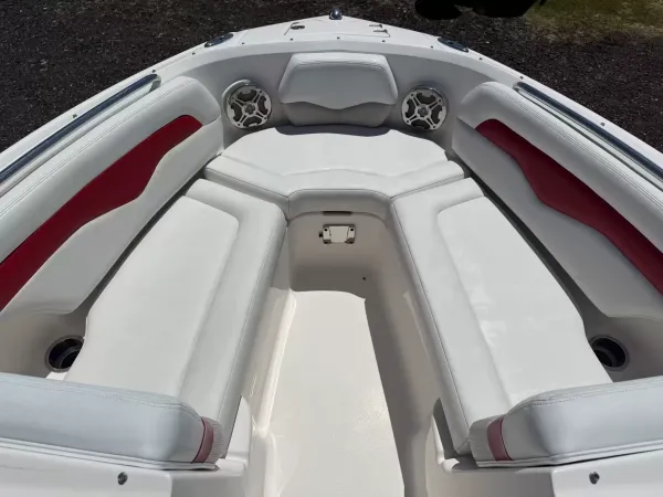 2014 Chaparral 226 SSI