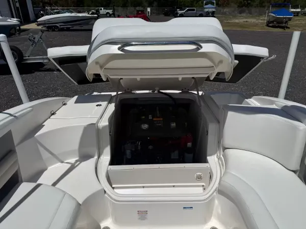 2014 Chaparral 226 SSI