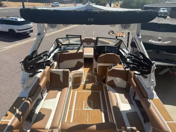 boat-detail-slider-thumb-4