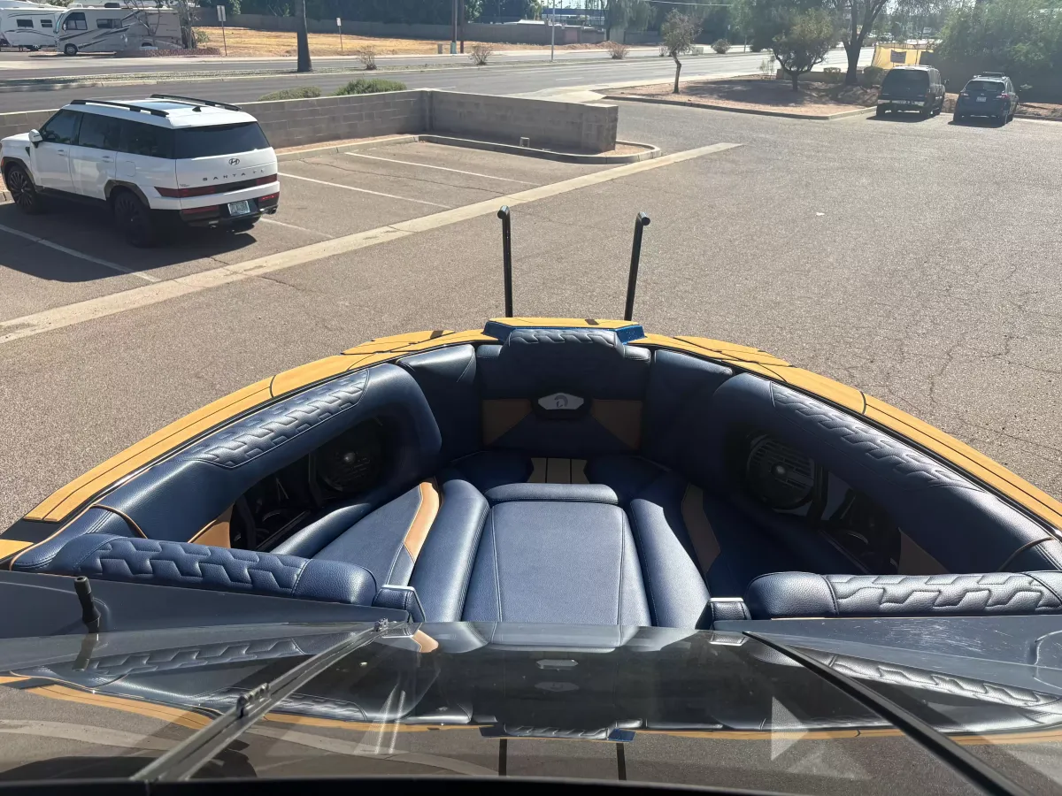 dummy-boat-img