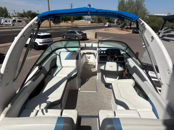 boat-detail-slider-thumb-4