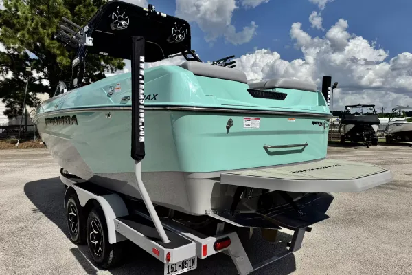 2025 Moomba Max-7