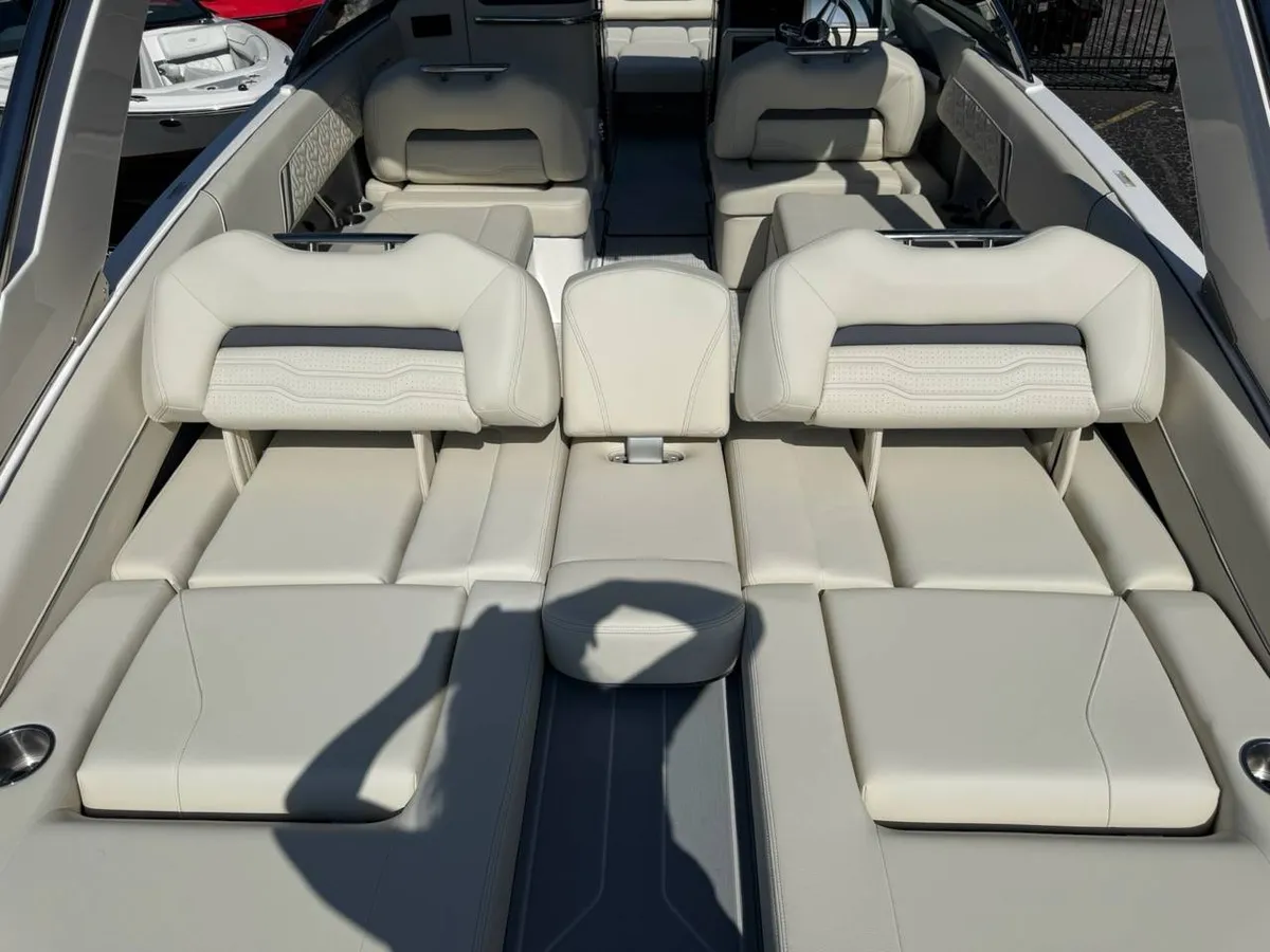 dummy-boat-img