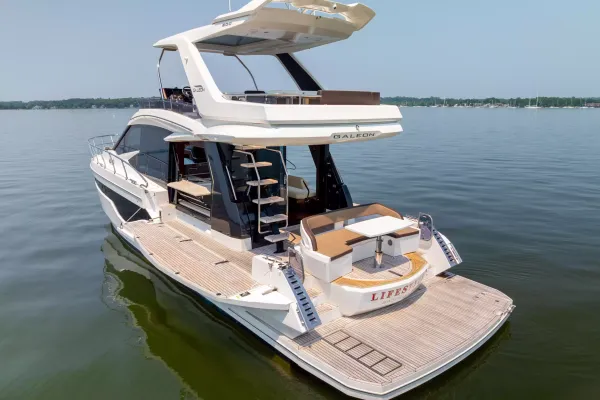 2022 Galeon 500 FLY detail image 9