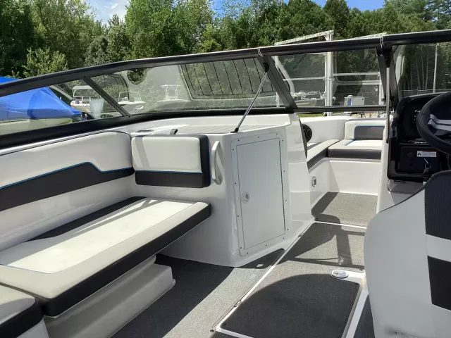 Boat Thumbnail 6