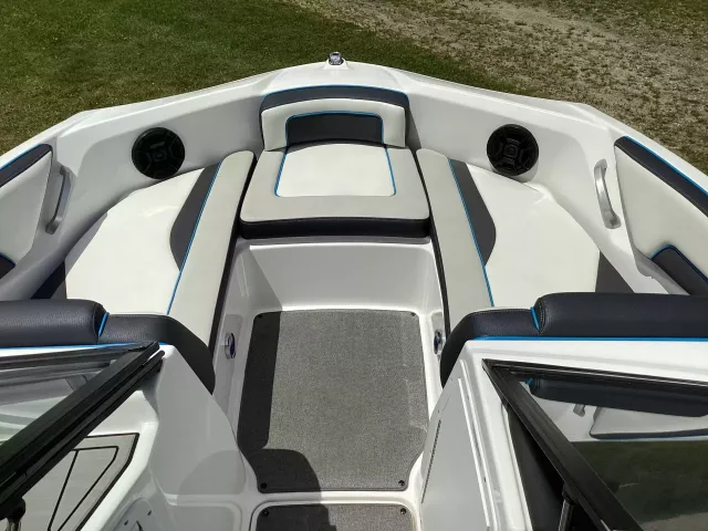 Boat Thumbnail 8