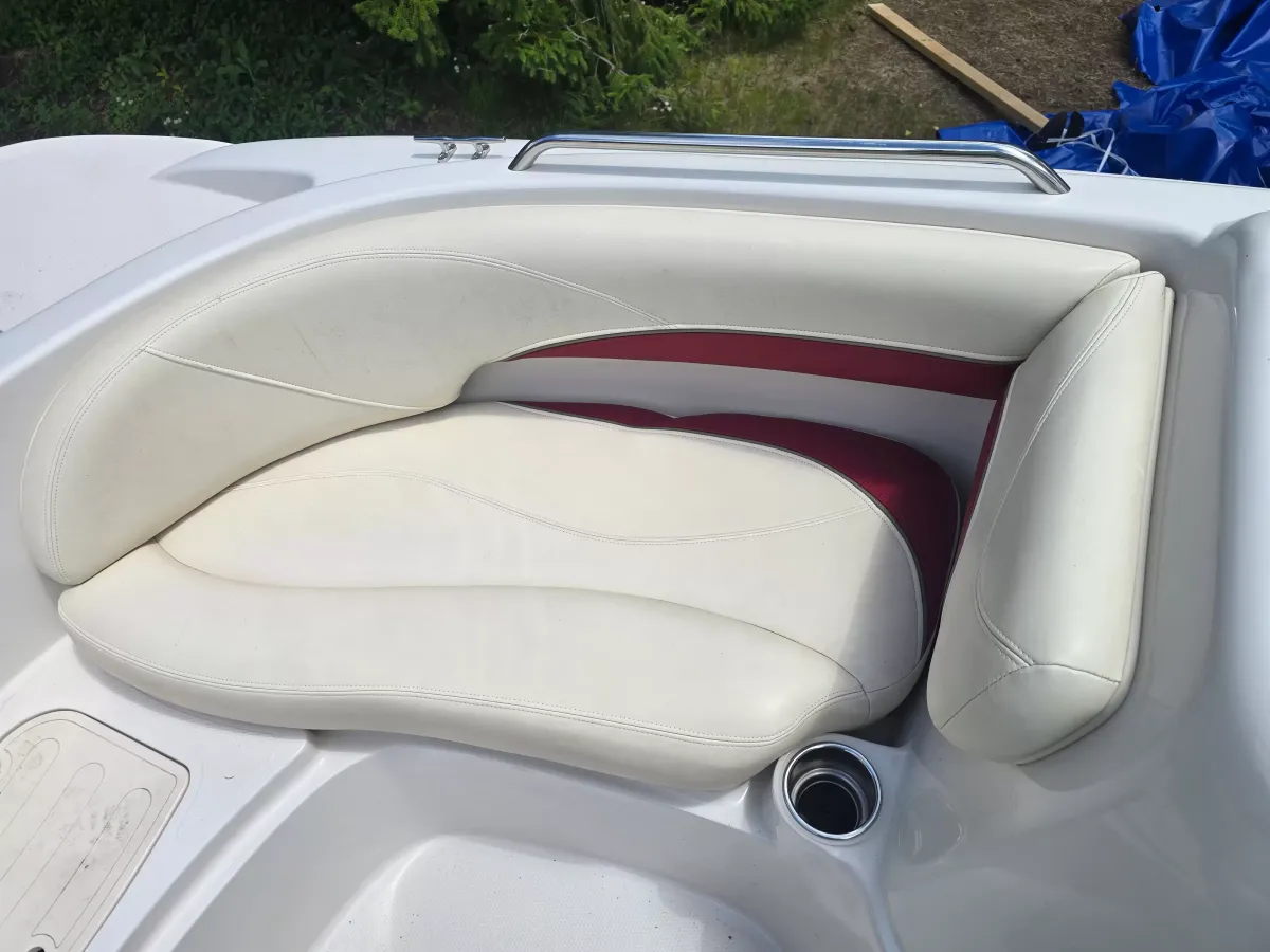 boat-carouselImage-image