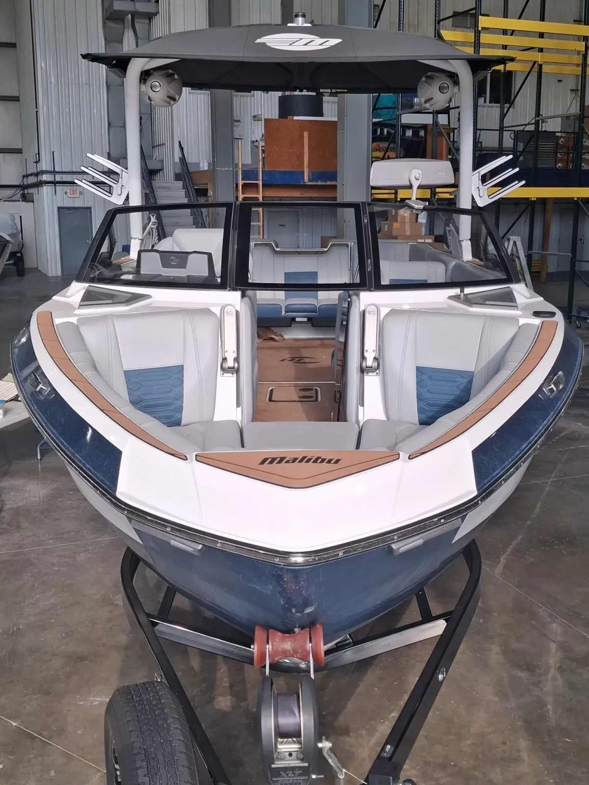 boat-carouselImage-image