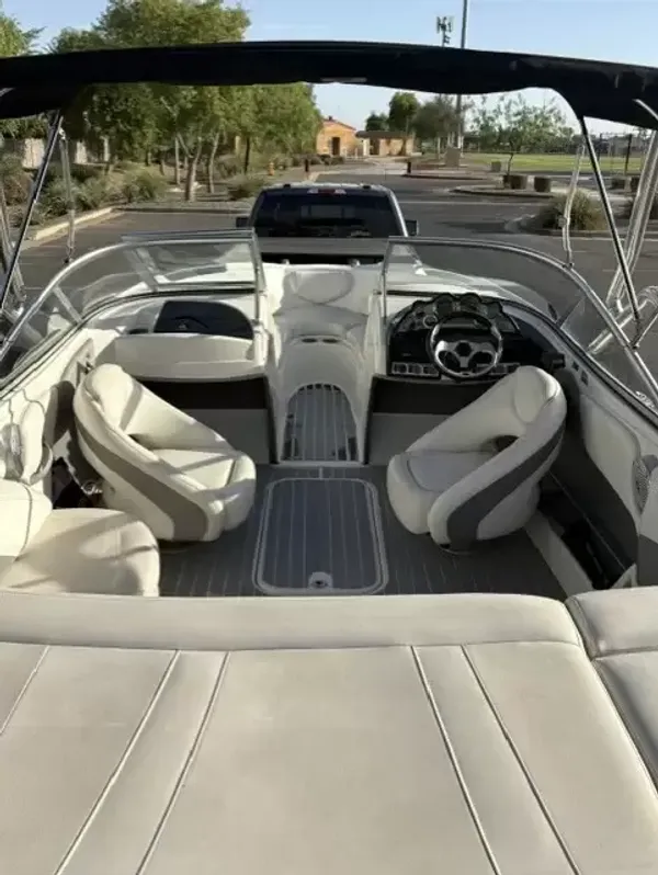 boat-detail-slider-thumb-8