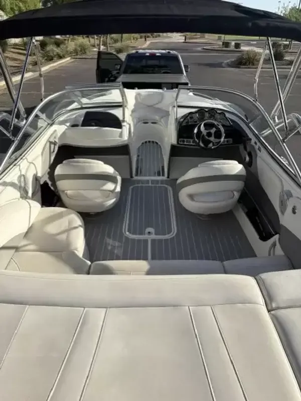 boat-detail-slider-thumb-12