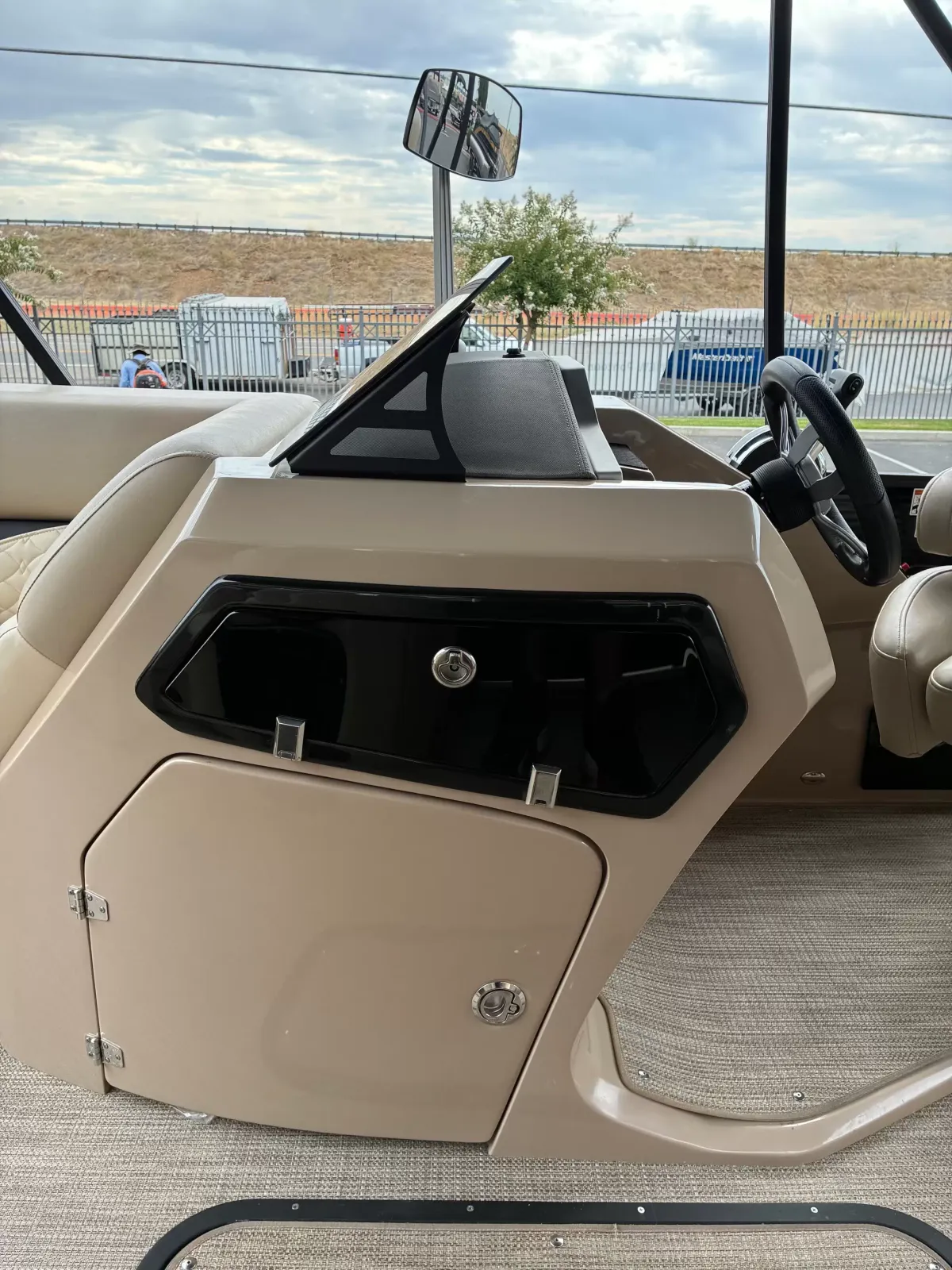 2022 Manitou 23 Encore VPII-8