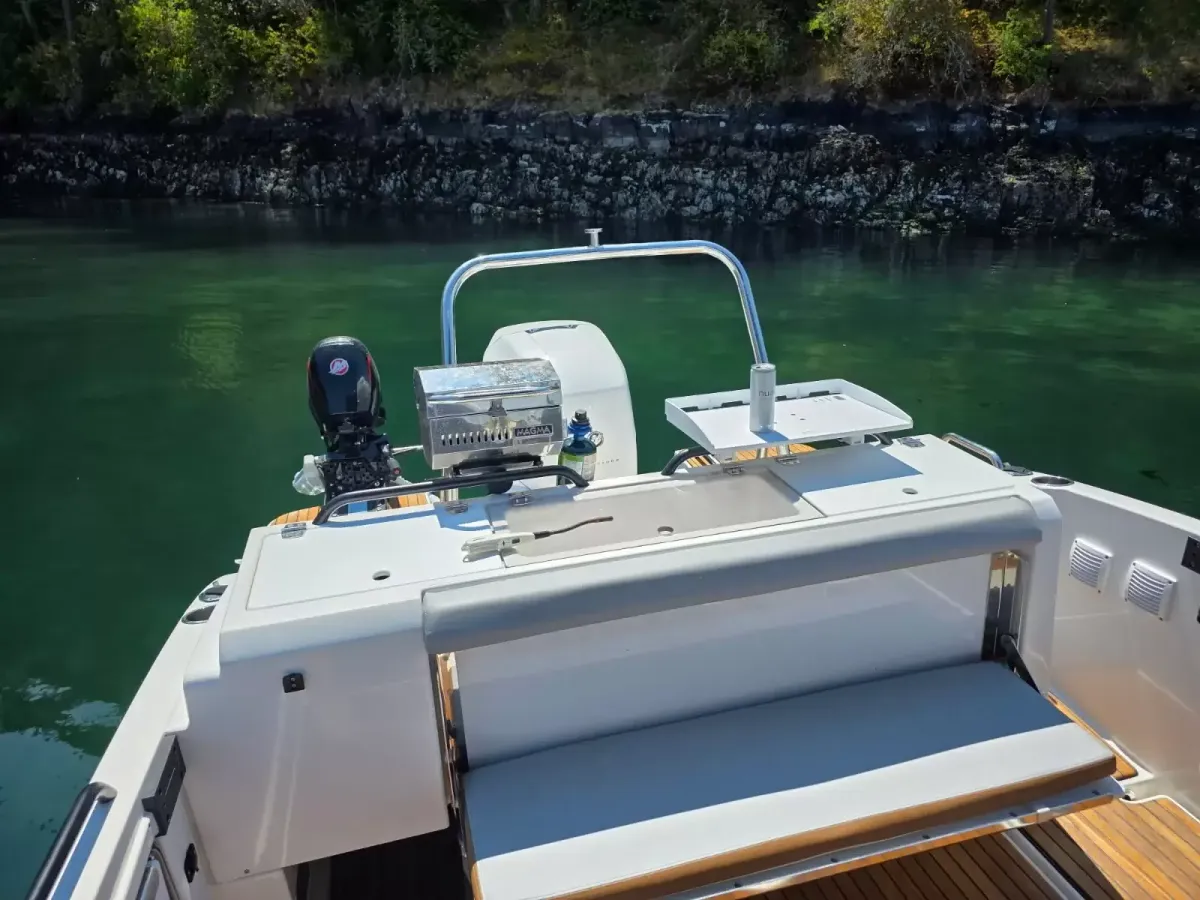 2023 Beneteau Flyer 8 Sundeck-15