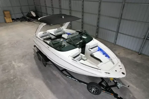 2027 Regal LS4-22