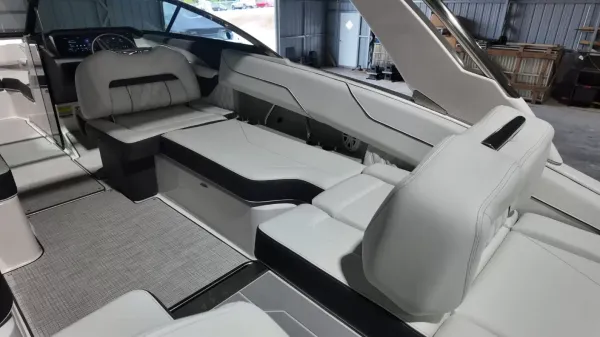 2027 Regal LS4-50