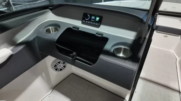 2027 Regal LS4-39
