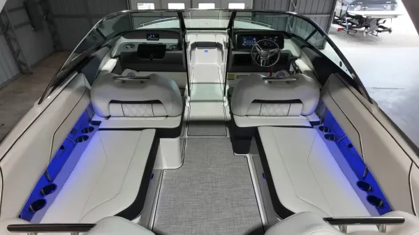 2027 Regal LS4-46