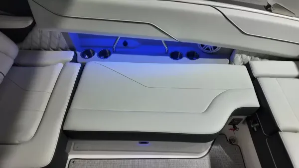 2027 Regal LS4-51
