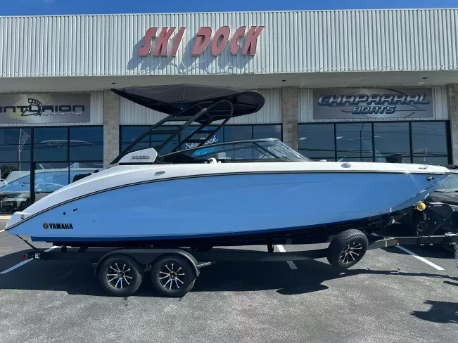 2026 Yamaha 252SD