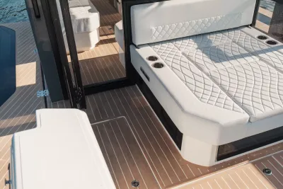 New 2027 Saxdor SX400 GTC for Sale | Vancouver, BC | M&P Yacht Centre | 6a57ea3a2c077b748000e1fe