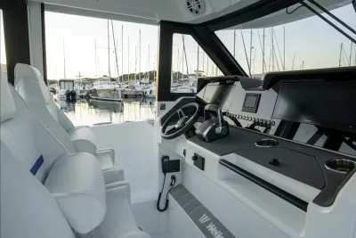 New 2027 Wellcraft 28 Explorer for Sale | Vancouver, BC | M&P Yacht Centre | 6a531ebb8e98643edb03df54