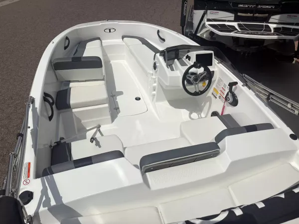 boat-detail-slider-thumb-3