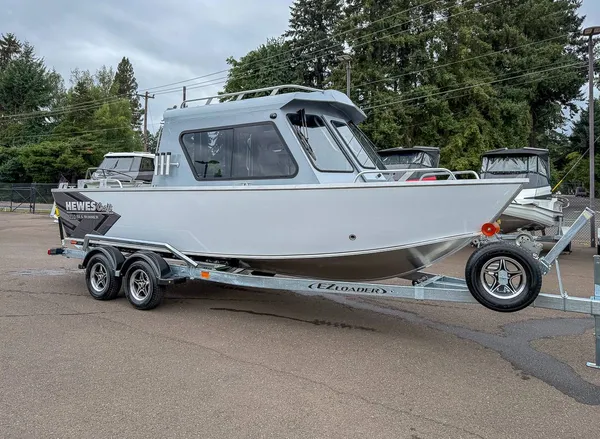 2026 Hewescraft 210 Sea Runner Hard Top for sale at Clemens Marina Troutdale