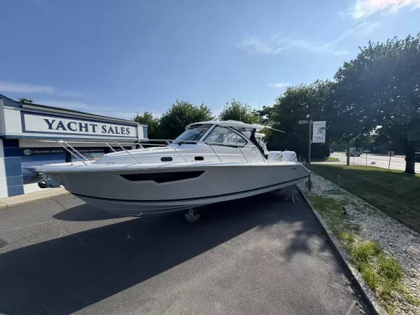 2027 Pursuit OS 325
