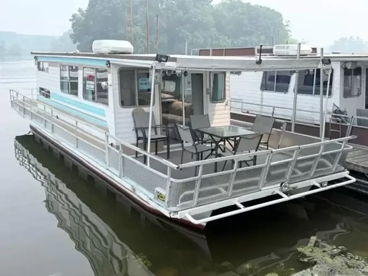dummy-boat-img
