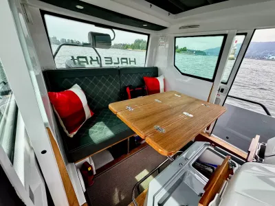 Pre-Owned 2019 Axopar 28 Cabin for Sale | Vancouver, BC | M&P Yacht Centre | 6a5a90c4d41ce902f706f68a