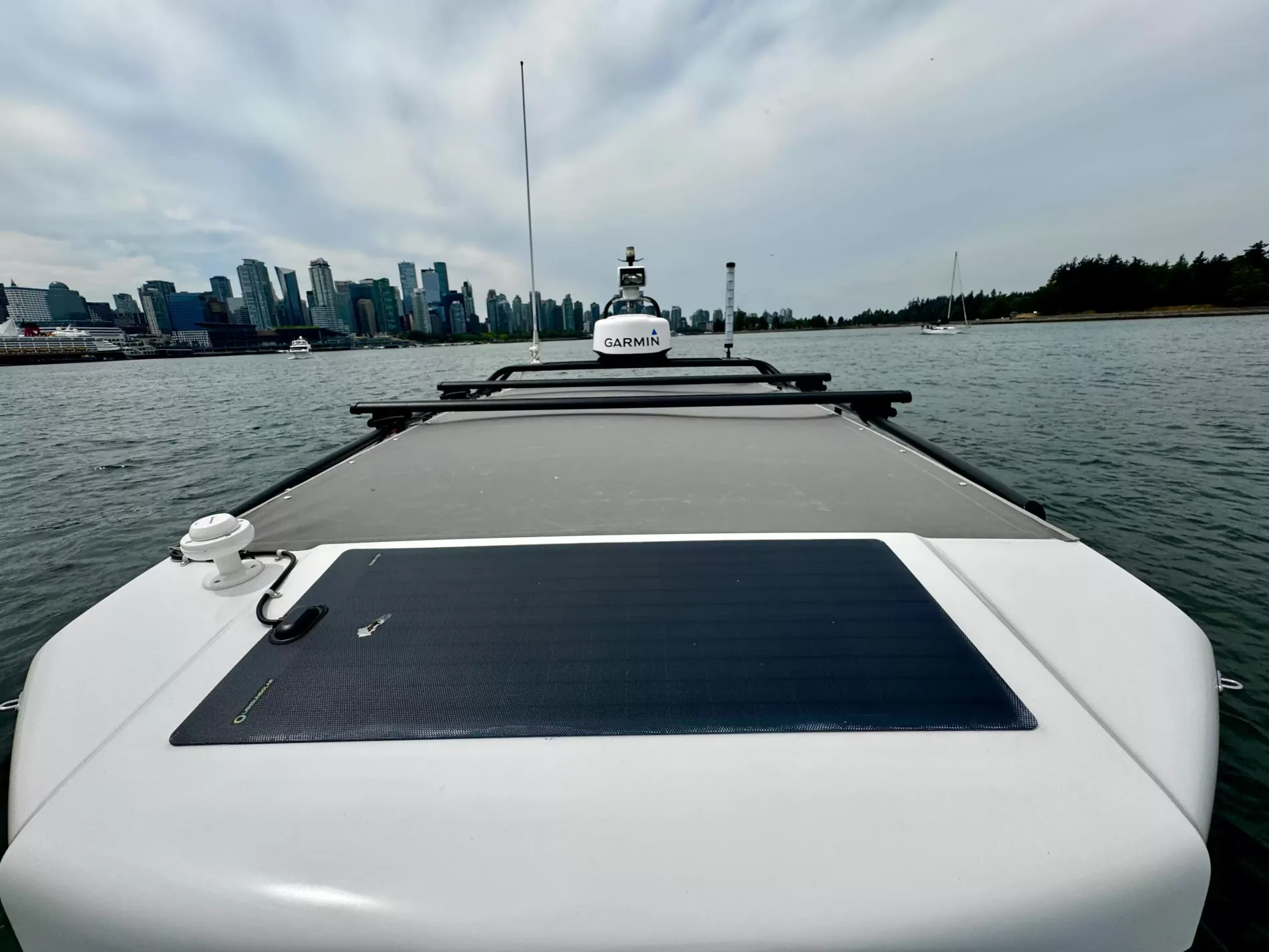 Pre-Owned 2019 Axopar 28 Cabin for Sale | Vancouver, BC | M&P Yacht Centre | 6a5a90c4d41ce902f706f68a