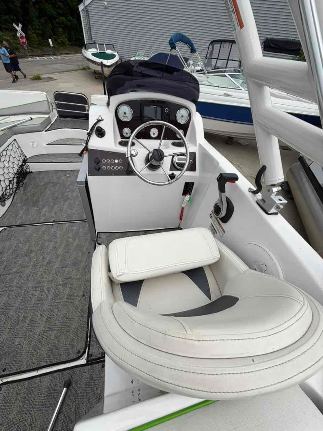 dummy-boat-img