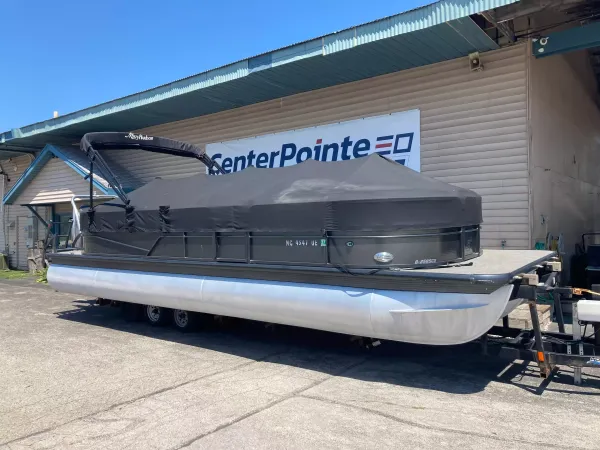 2018 Misty Harbor B2585CU-27