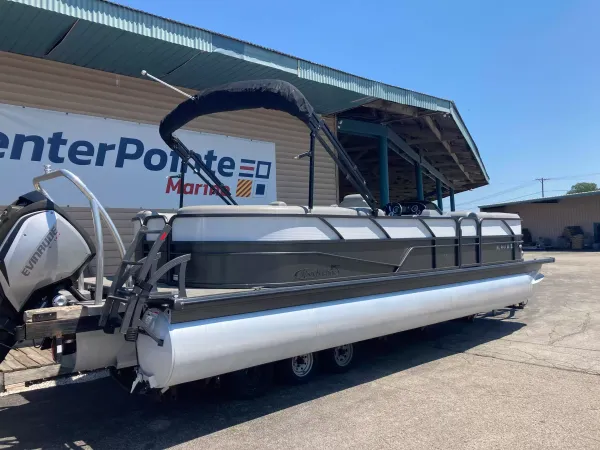 2018 Misty Harbor B2585CU-6