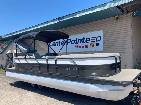 2018 Misty Harbor B2585CU-8