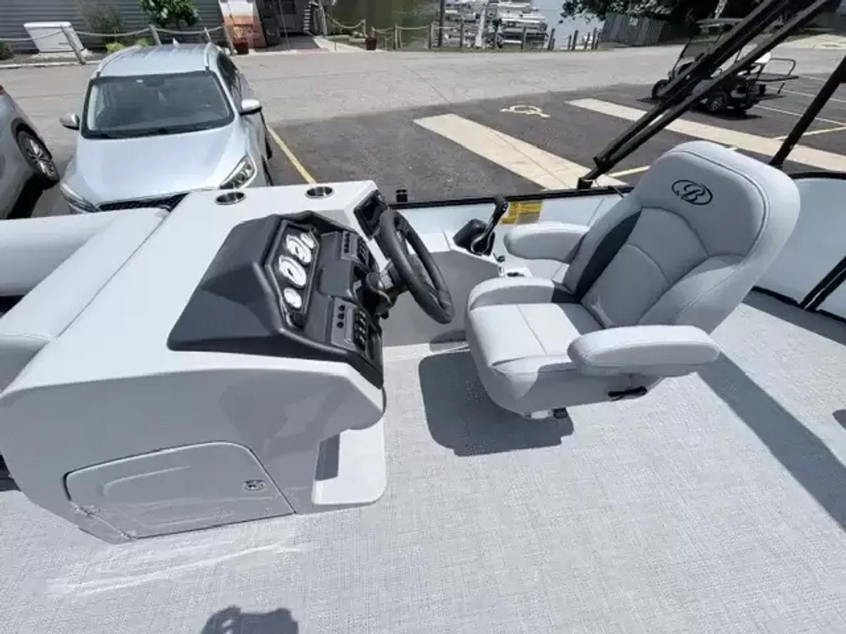 dummy-boat-img