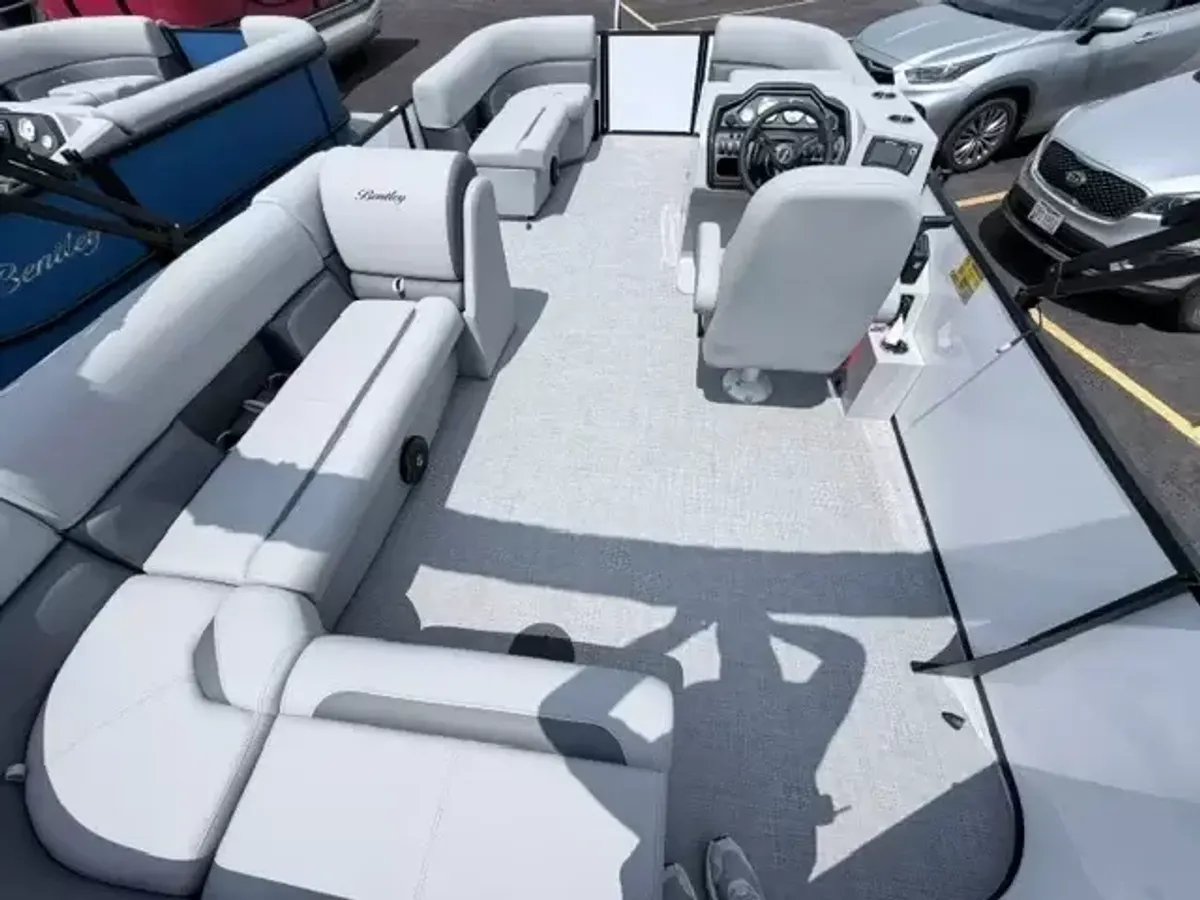 dummy-boat-img