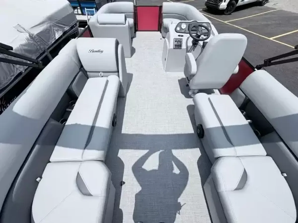 dummy-boat-img