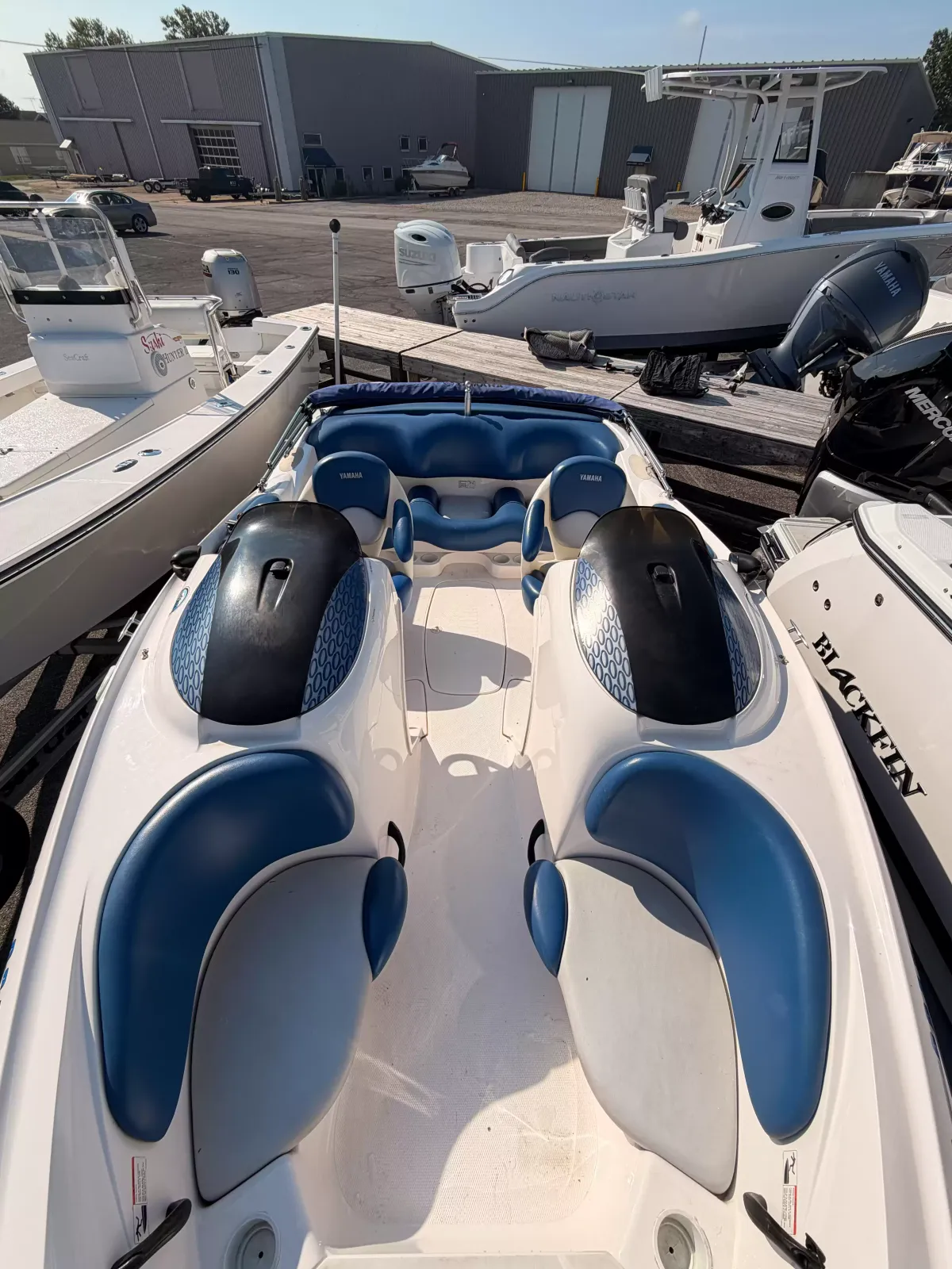 dummy-boat-img